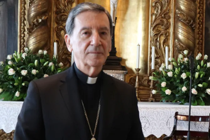 Iglesia en Colombia se une en oración por salud de Cardenal Rubén Salazar