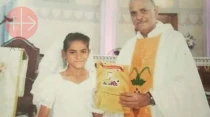Arzoo Raja durante su Primera Comuniu00f3n. Foto: Ayuda a la Iglesia Necesitada