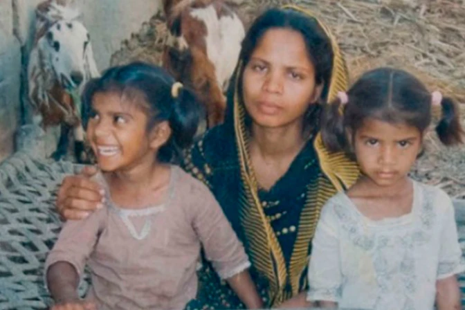 Católicos rezan por Asia Bibi en noveno año de su arresto 