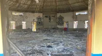 Ataque incendiario en la parroquia de San Pablo y el Centro de Formación Pastoral en Sangaiprou, en Manipur (India), el 3 de mayo de 2023. Crédito. ACN