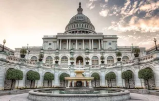Atardecer en el Capitolio, sede del Congreso de Estados Unidos. Foto: Flickr de IPBrian (CC BY-NC-SA 2.0). 