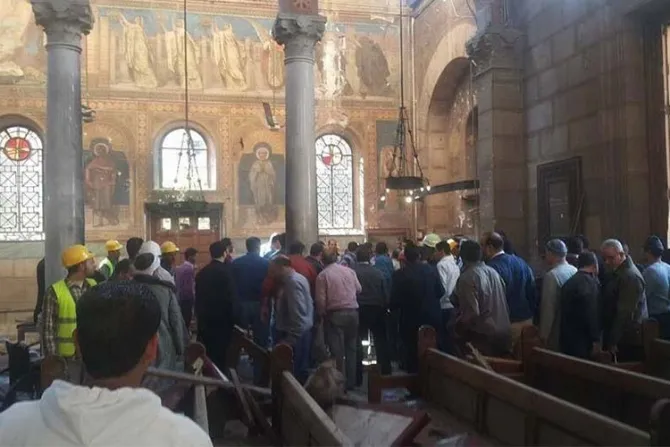 Al menos 25 cristianos egipcios asesinados en un nuevo ataque terrorista en El Cairo