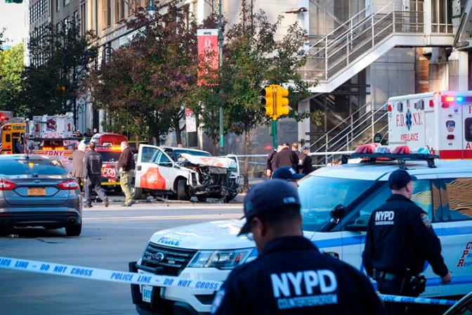5 argentinos mueren en atentado de Manhattan: Arzobispo de Rosario ofrece oraciones