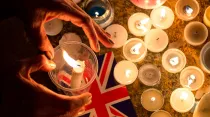 Velas en memoria por las víctimas. Foto: Conferencia Episcopal Inglaterra y Gales