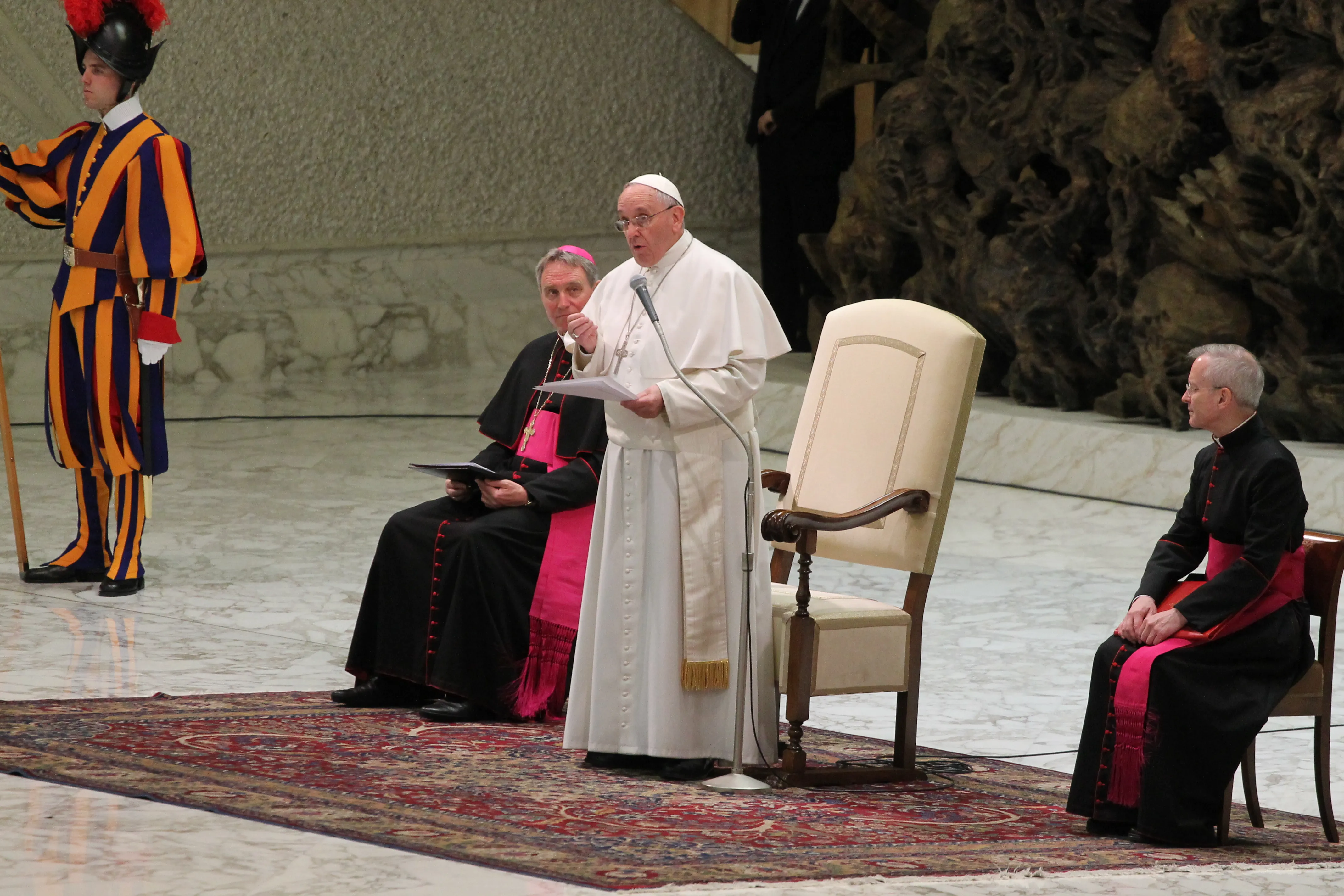 El Papa Francisco en el encuentro de hoy con los maestros católicos de Italia. Foto Petrik Bohumil / ACI Prensa