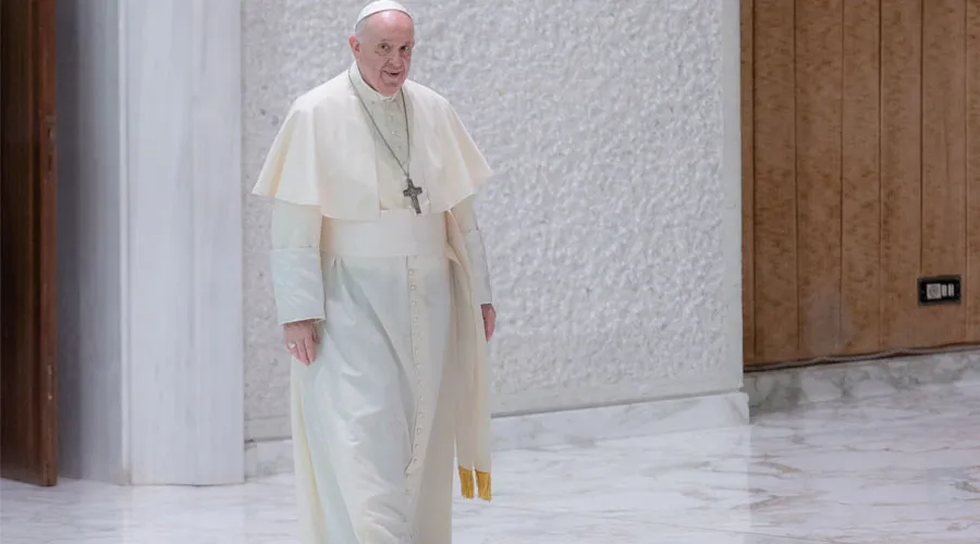 El Papa Francisco a su llegada al Aula Pablo VI. Foto: Daniel Ibáñez / ACI Prensa?w=200&h=150