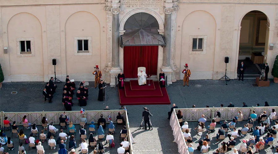 El Papa durante la Audiencia General. Foto: Vatican Media?w=200&h=150