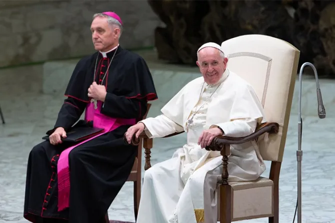 El Papa invita a estudiantes y profesores universitarios a abrir la mente y el corazón