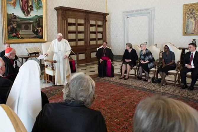 Papa Francisco: Abusos sexuales en la Iglesia son pecado horrible y ruina de la humanidad