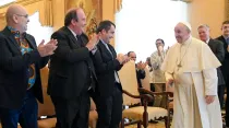 El Papa Francisco con Hermanos Maristas. Crédito: Vatican Media