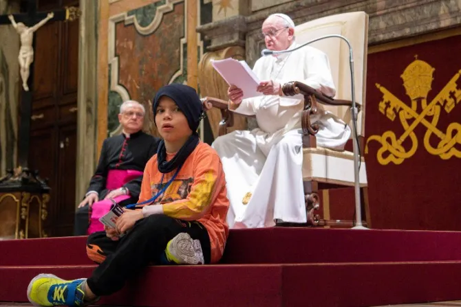 El Papa pide “un cambio de mentalidad” hacia discapacitados en Día Mundial del Autismo 
