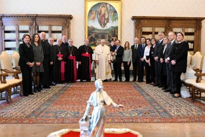 El Papa agradece a organización española su ayuda a los misioneros en América Latina