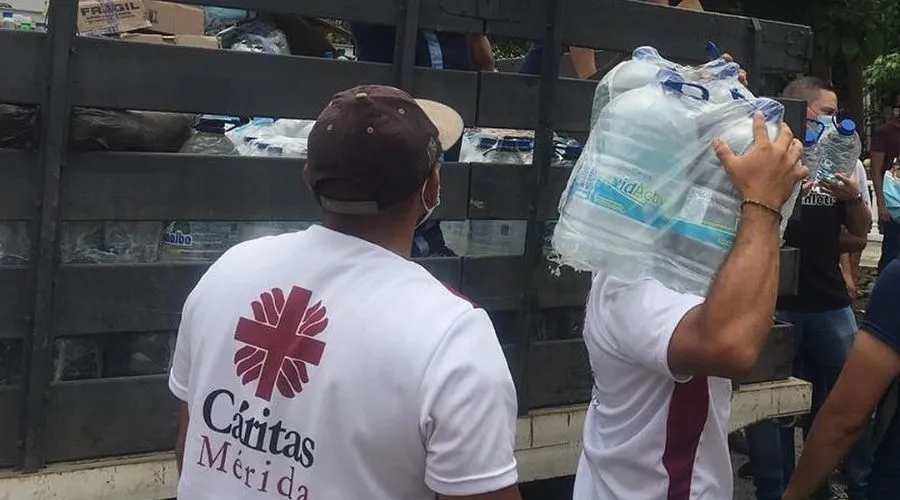 Labor solidaria de Cáritas en Mérida, Venezuela, tras las lluvias. Crédito: Cáritas Mérida.