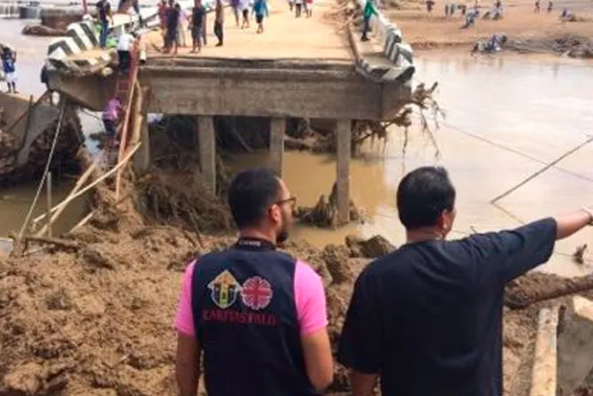 Iglesia ayuda a víctimas de tormenta en Filipinas