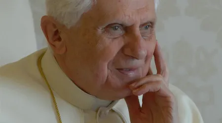 Benedicto XVI cumple 93 años y reza especialmente por enfermos de coronavirus