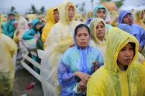 Un grupo de fieles en la Misa que el Papa Francisco presidió en Tacloban, Filipinas. Foto referencial: Alan Holdren / ACI Prensa