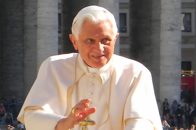 Benedicto XVI recibe a promotores de la Misa latina tradicional