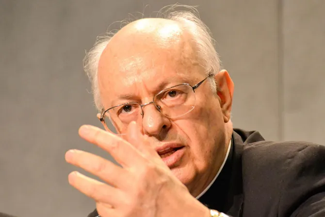 Cardenal Baldisseri: Sínodo es caminar con el pueblo de Dios, no un choque de “ideologías”