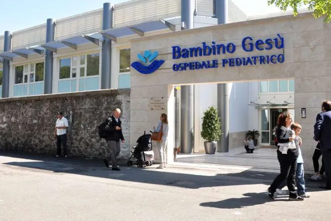 El Hospital del Papa se moviliza contra la epidemia de coronavirus en Italia