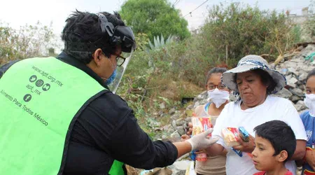 Coronavirus: Banco de alimentos católico atiende a 100 mil cada semana en México