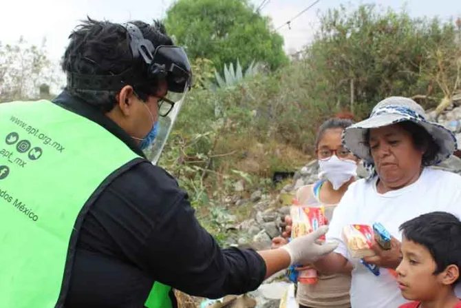 Coronavirus: Banco de alimentos católico atiende a 100 mil cada semana en México
