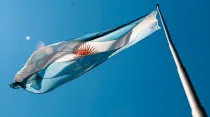 Bandera de Argentina. Crédito: Flickr Carlos Adampol Galindo (CC-BY-SA-20)