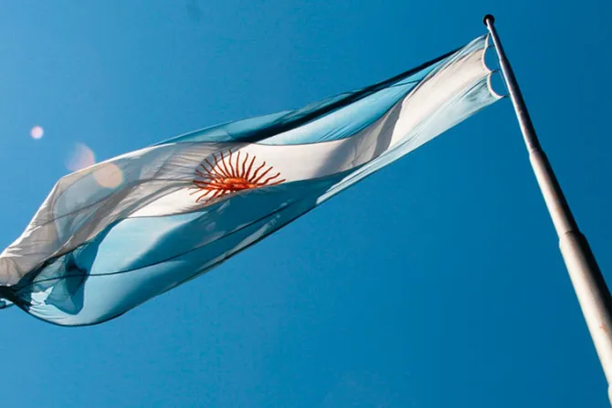 Obispos de Argentina piden que campañas presidenciales sean austeras y transparentes 