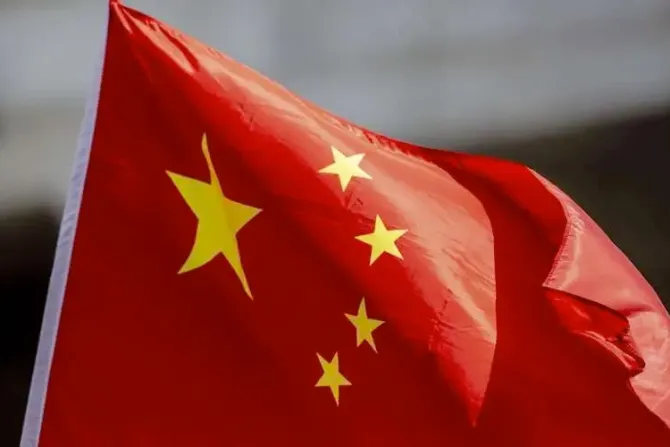 El Vaticano renueva acuerdo con China para el nombramiento de obispos
