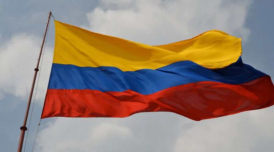 /imagespp/Bandera-Colombia-Flickr-Mark-Coester-(CC-BY-2.0)-30062019.jpg