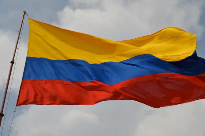 Nuncio en Colombia alienta negociación con guerrilla del ELN