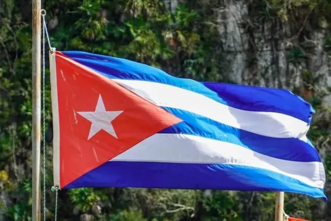 Por muy poderoso que haya sido el castrismo en Cuba caerá, asegura sacerdote