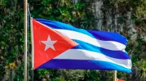 Bandera de Cuba. Crédito: Jeremy Bezanger (Unsplash).