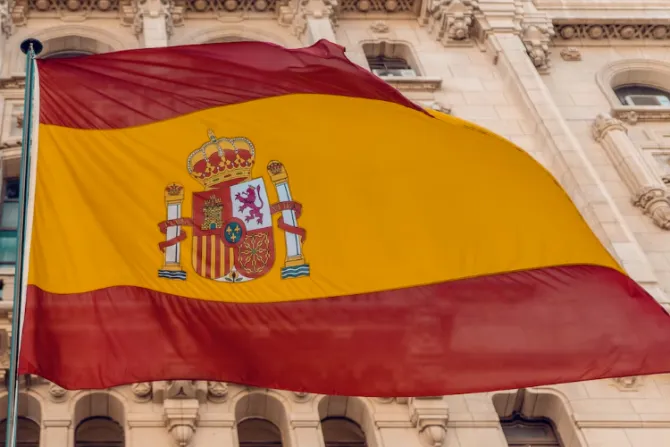 Sacerdote advierte en el Día de la Hispanidad: “España está en peligro”