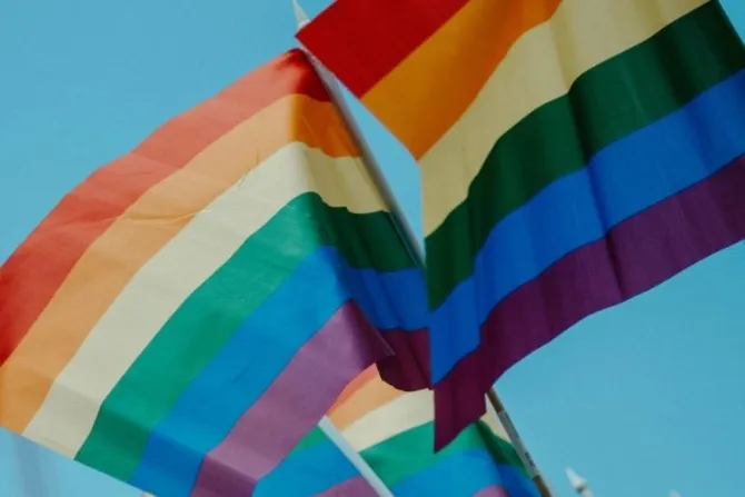 Organismo del Gobierno de López Obrador celebra mes del orgullo gay
