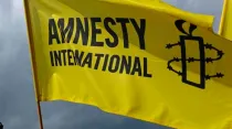 Bandera de Amnistía Internacional. Foto: Sitio web de Amnistía Internacional en Kenia.