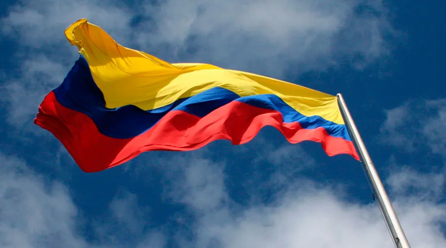 Imagen referencial / Bandera de Colombia. Foto: Wikipedia / Por La Región (CC-BY-SA-3.0).