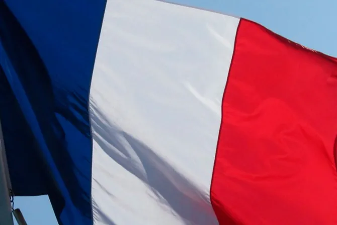 Masones de Francia buscan abolir delito de blasfemia contra Dios