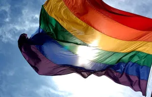 Bandera gay. Foto: Flickr de Kevin Wong (CC BY 2.0). 
