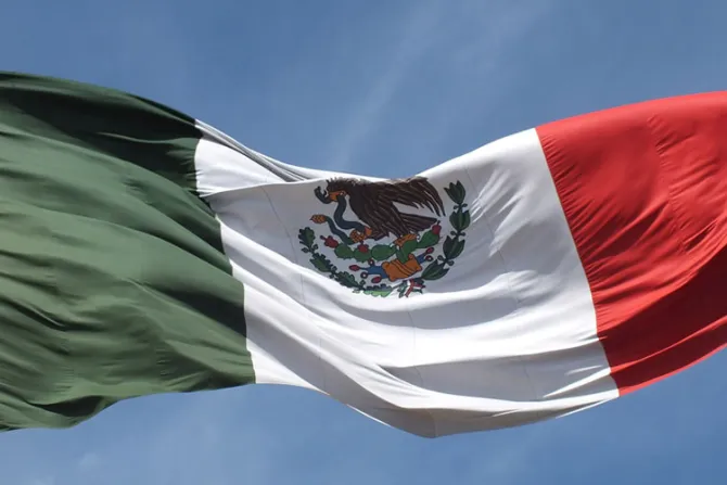 Cristianos no pueden tomar “vacaciones” de la política en México, afirma arzobispo