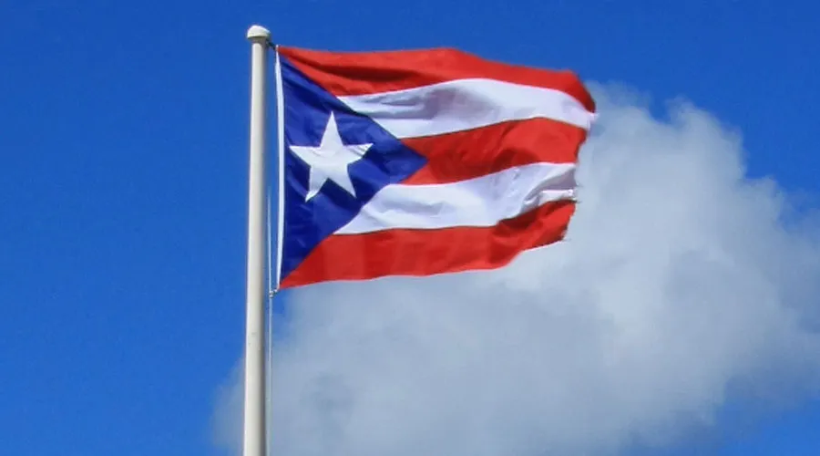 Bandera de Puerto Rico. Crédito: Flickr Arturo de la Barrera (CC BY-SA 2.0)?w=200&h=150