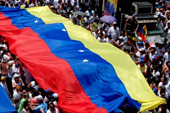 Obispos piden evitar la represión durante marchas en Venezuela
