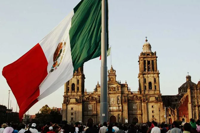 Nueva Constitución de Ciudad de México es asesina, denuncia semanario católico