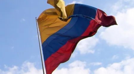 Colombia: “La Iglesia Católica no tiene ni avala ningún partido político” [VIDEO]