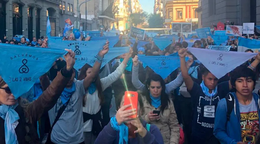 Banderazo por la vida en Congreso de Argentina/ Foto: Unidad Provida