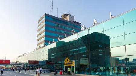 Polémica por baños con “identidad de género” en el principal aeropuerto del Perú