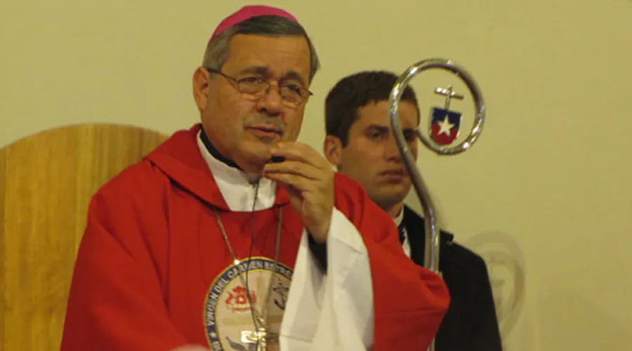 Mons. Juan de la Cruz Barros Madrid: Foto: Obispado Castrense de Chile.?w=200&h=150