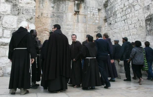 Franciscanos en la basu00edlica de la Natividad en Belu00e9n (Archivo). Foto: Miguel Pu00e9rez Pichel / ACI Prensa 