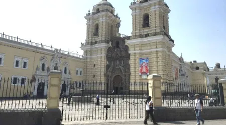 Autoridades se pronuncian por derribo de cerco de histórico templo franciscano