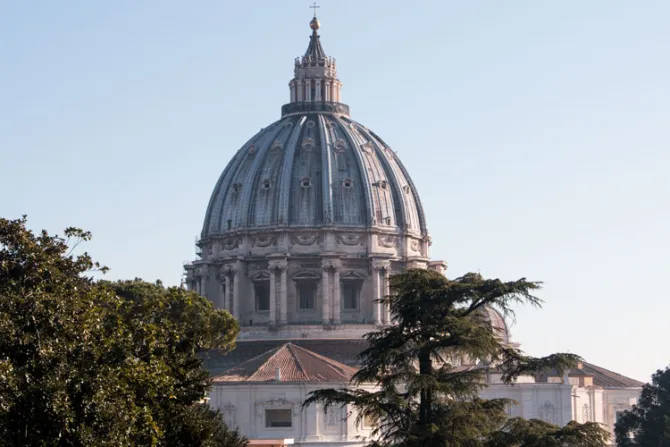 Vaticano ordena a sus directivos jurar que no tienen condenas por corrupción