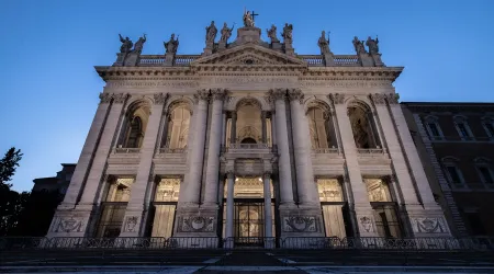 Fieles peregrinarán de noche a santuario mariano de Roma para pedir por la paz